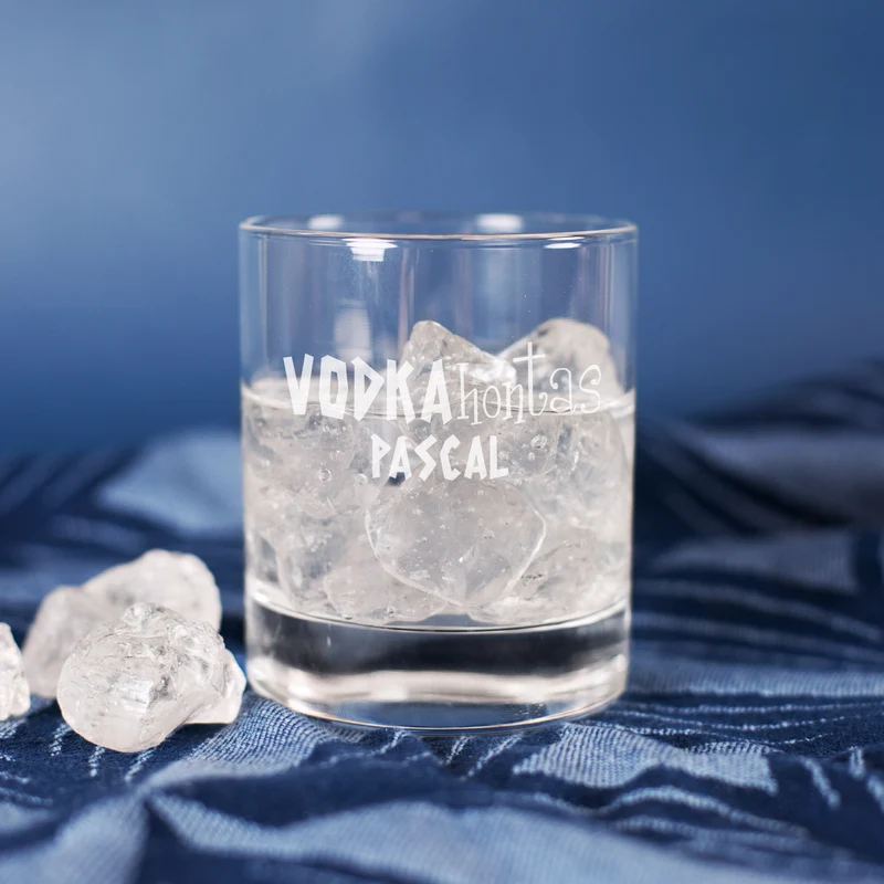 Personalisiertes Geschenkset mit Absolut Vodka, graviertem Glas, Untersetzer & Geschenkbox | Vodkahontas