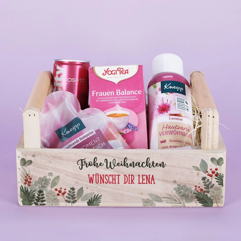 Weihnachtsgeschenkkorb für Frauen mit Wellness Inhalt und persönlichem Druck