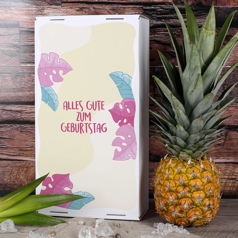 Personalisiertes Cocktail Geschenkset mit Pina Colada, Cocktailglas und Geschenkbox | Prost auf dich!