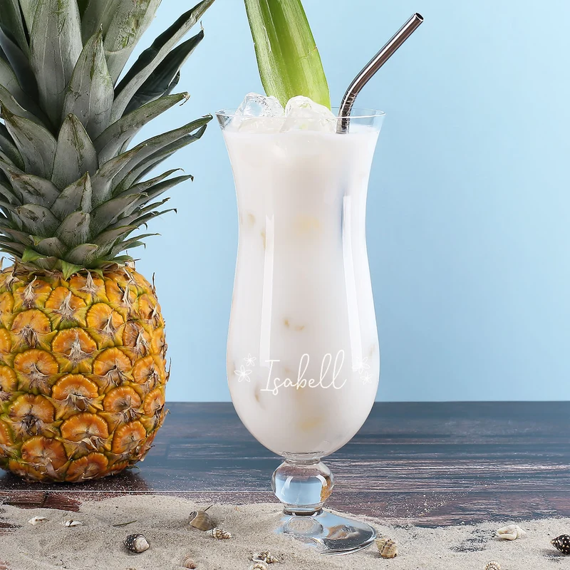 Personalisiertes Cocktail Geschenkset mit Pina Colada, Cocktailglas und Geschenkbox | Prost auf dich!