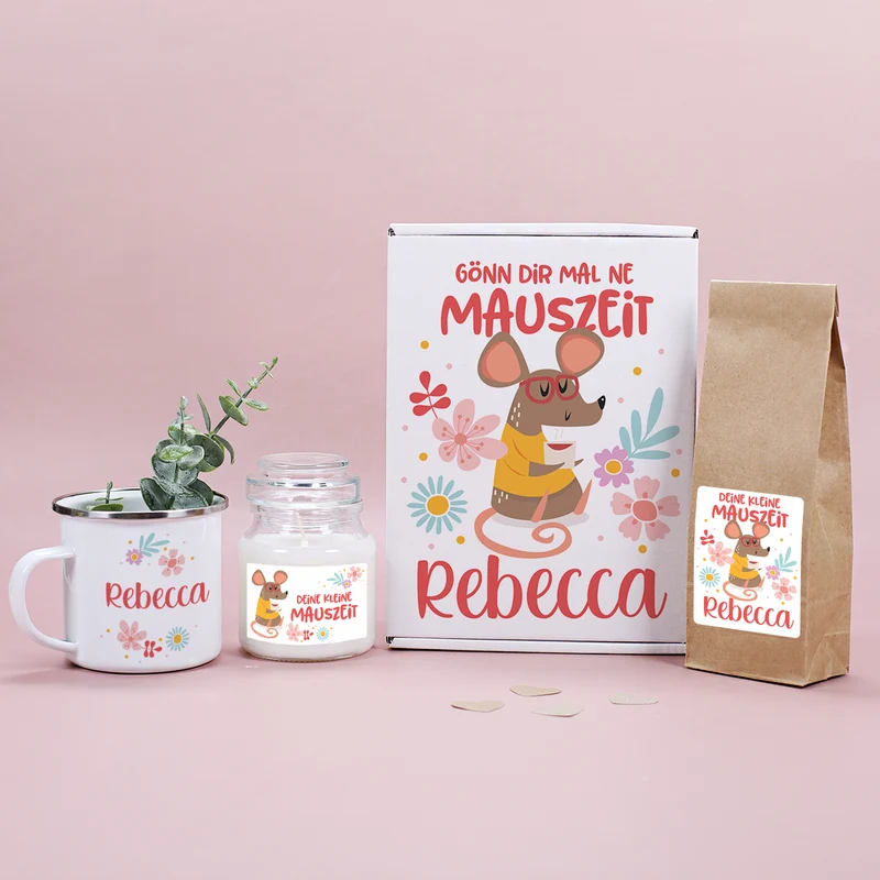 Personalisiertes Geschenkset mit Tasse, Tee und Duftkerze | Kleine Mauszeit