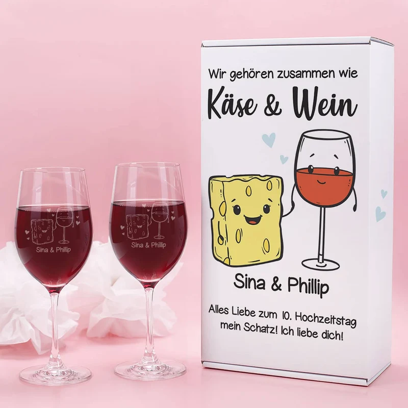 Wir gehören zusammen wie Käse & Wein - Geschenkset mit zwei Weingläsern