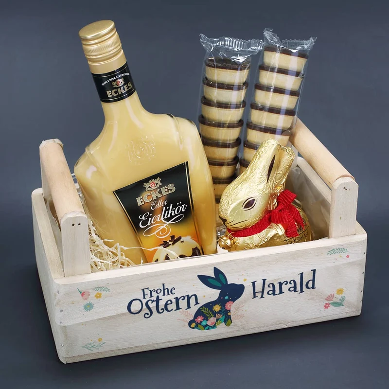 Oster-Geschenkset im Holzkorb mit Eckes Eierlikör, Lindt Goldhase und Waffelbechern