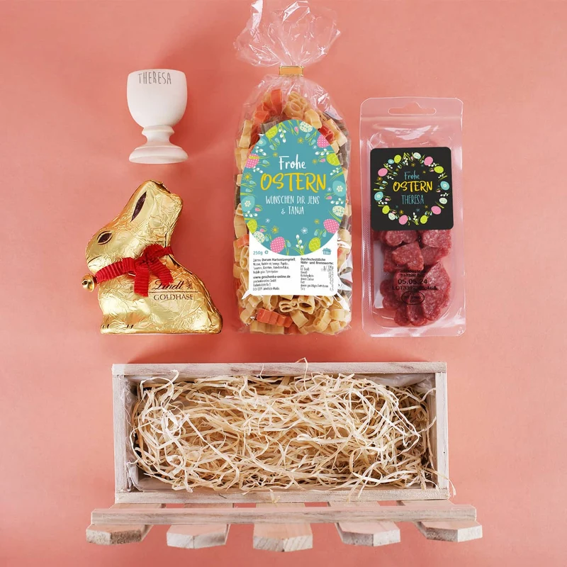 Geschenkset zu Ostern mit Hasennudeln, Salamiherzen, Eierbecher und Lindthase