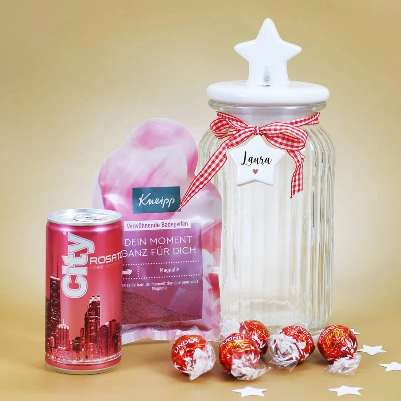 Gefüllte Glasdose als Geschenkset für Frauen - mit persönlichem Anhänger