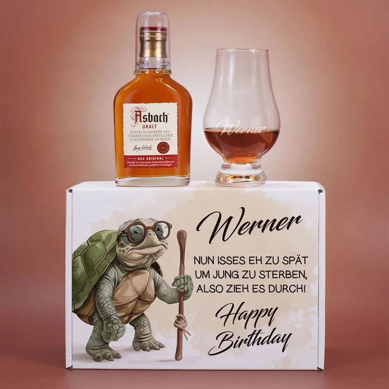 Zu spät um jung zu sterben - lustiges Geschenkset mit Asbach Uralt und graviertem Glas