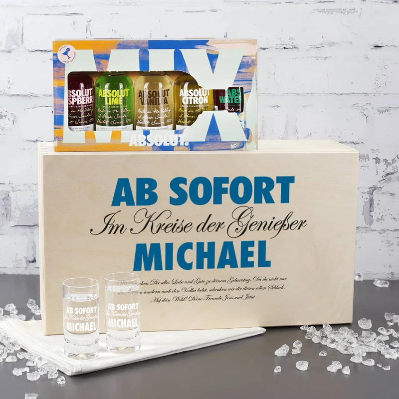 Geschenk-Set aus 5 Flaschen Vodka mit 2 gravierten Vodka-Gläsern in bedruckter Holzkiste