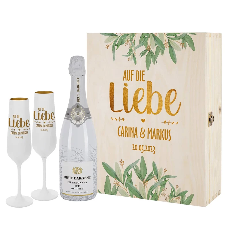 Auf die Liebe - Edles Geschenkset zur Hochzeit mit Sektgläsern und Sektflasche