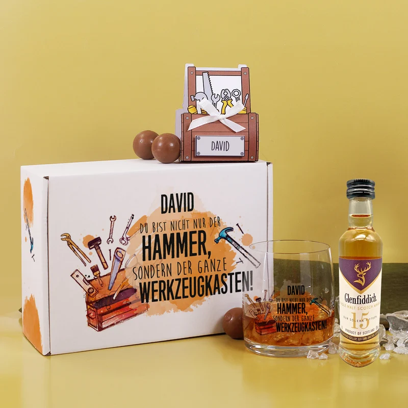 Geschenkset personalisert für Männer mit Glenfiddich, Whiskyglas, Lindorkugeln & passender Verpackung