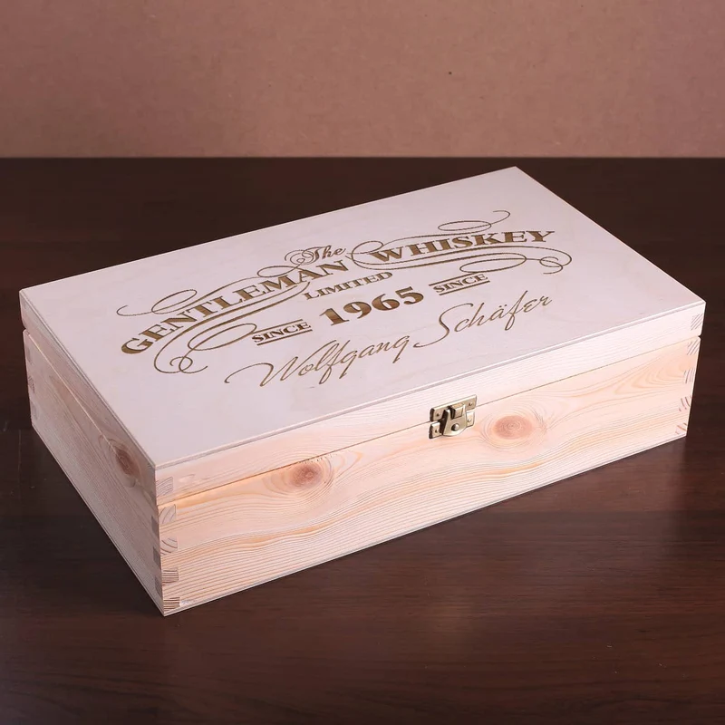 Whisky-Set in gravierter Holzkiste inkl. Gläser und Untersetzer