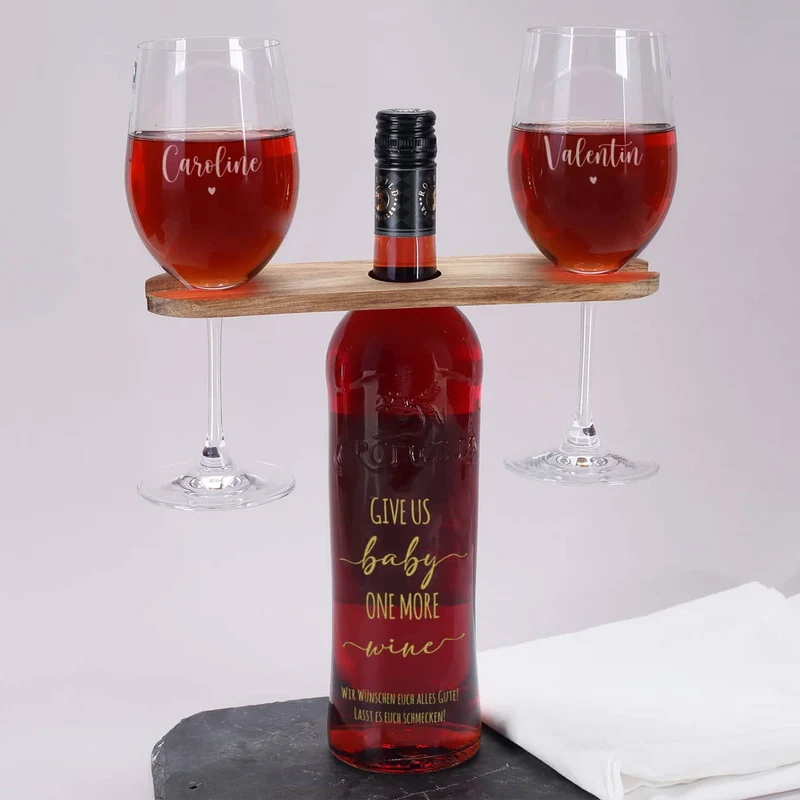Give us Baby one more wine - personalisiertes Weinset mit Gravur