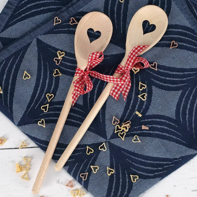 Geschenkset "Liebe geht durch den Magen" mit Wunschnamen und Wunschtext