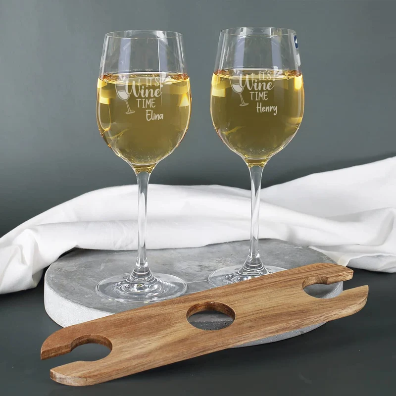 It`s Wine Time - Personalisiertes Geschenkset mit Weinflasche, Weingläsern und Weinbutler
