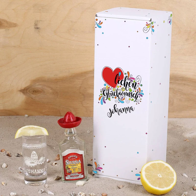 Sierra Tequila Mini Flasche mit graviertem Schnapsglas im Inlay mit bedruckter Pappbox