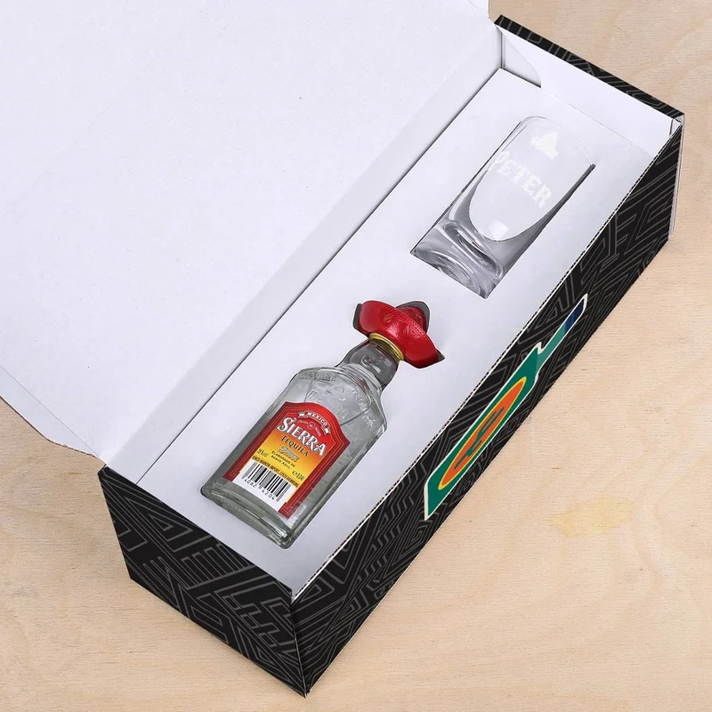 Sierra Tequila Geschenkset mit Miniatur-Flasche und graviertem Glas