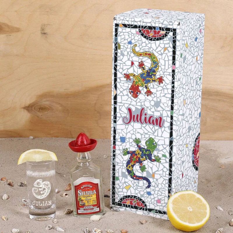 Mexikanisches Tequila Geschenk-Set mit graviertem Tequilaglas und Tequilaflasche