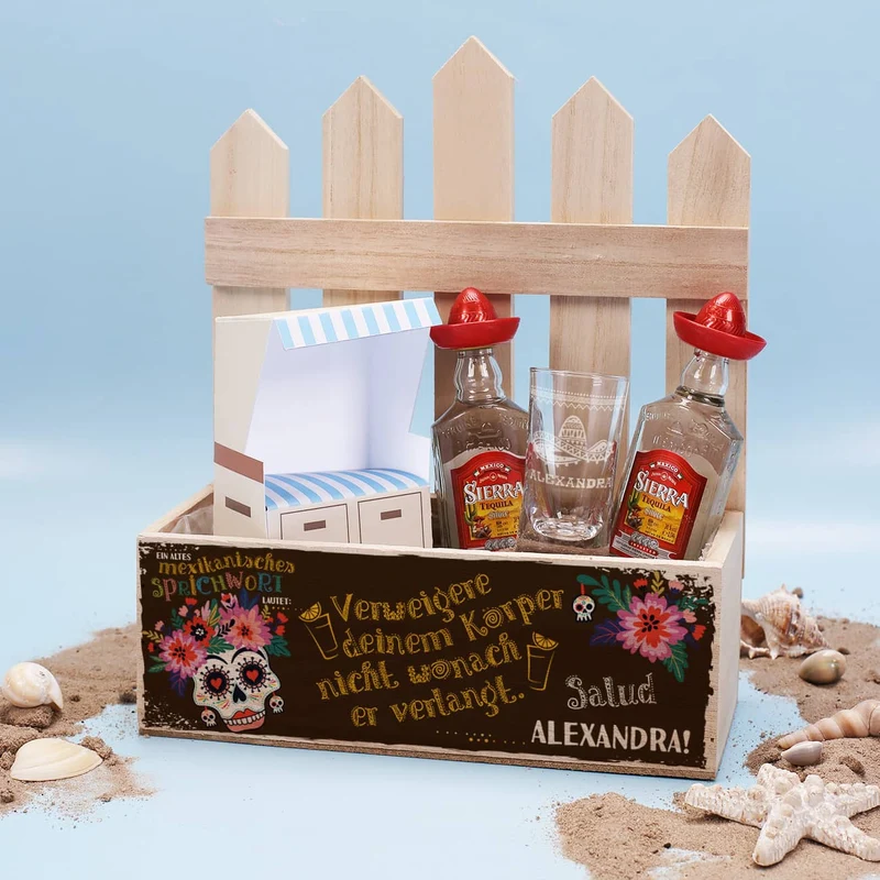 Mexikanisches Urlaubs-Feeling in der Holzkiste - mit Tequila und graviertem Schnapsglas
