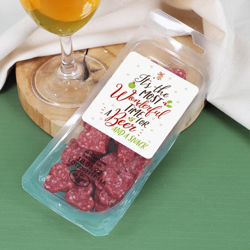 Bier-Geschenkset zu Weihnachten mit gravierter Pilstulpe, Bierflasche und Salami-Herzen