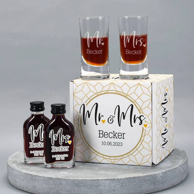 Mr. & Mrs. - Geschenkset zum Polterabend mit Kräuterlikör, Schnapsgläsern und persönlicher Box