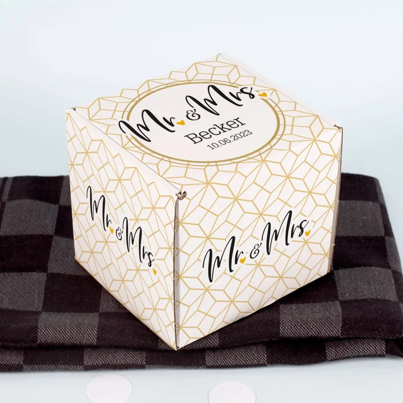 Mr. & Mrs. - Geschenkset zum Polterabend mit Kräuterlikör, Schnapsgläsern und persönlicher Box