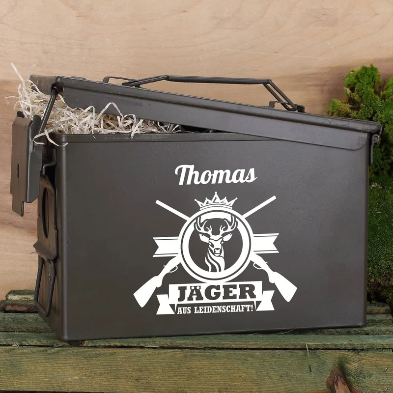 Geschenkset für Jäger aus Leidenschaft in Munitionsbox mit Tasse, Messerbrett und LED-Laterne