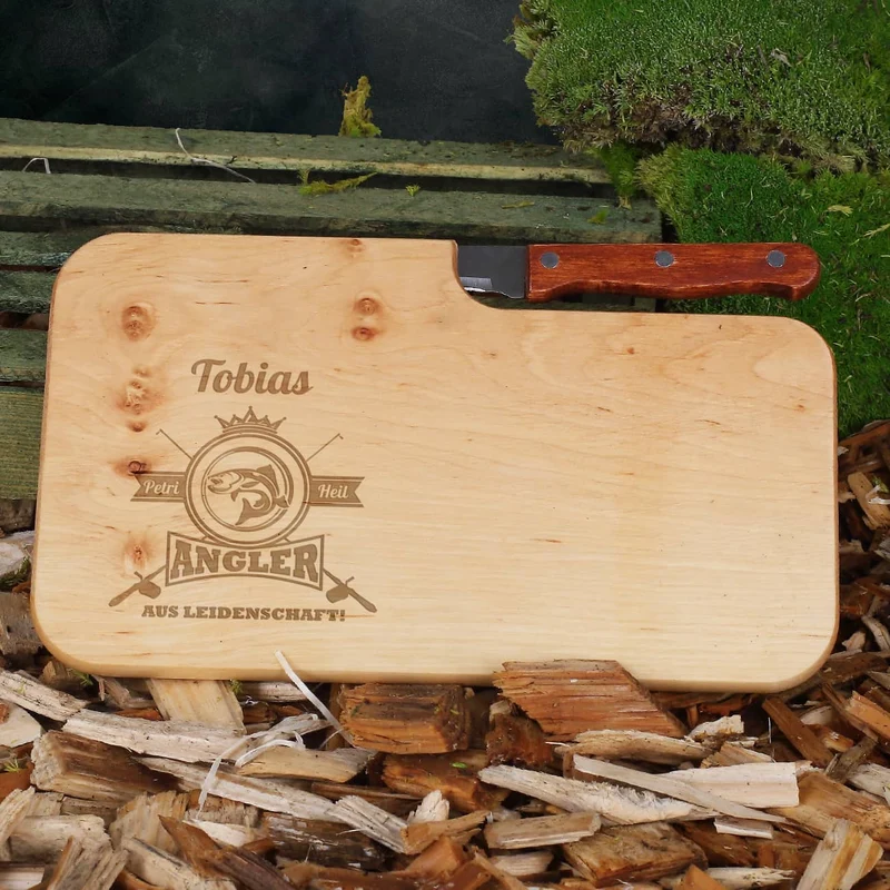 Geschenkset für Angler aus Leidenschaft in Munitionsbox mit Tasse, Messerbrett und LED-Laterne
