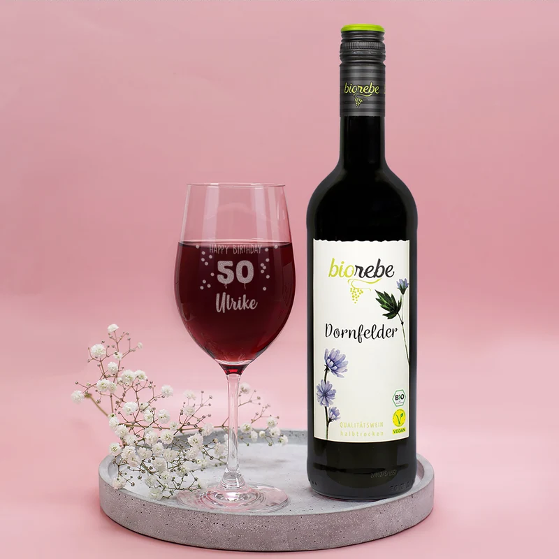 Happy Birthday 50 - Geschenkset mit Biorebe Wein und Weinglas in Geschenkbox