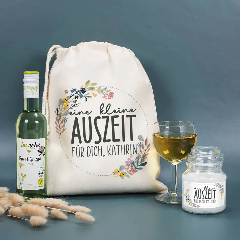 Eine kleine Auszeit - Geschenkset mit Wein und Duftkerze