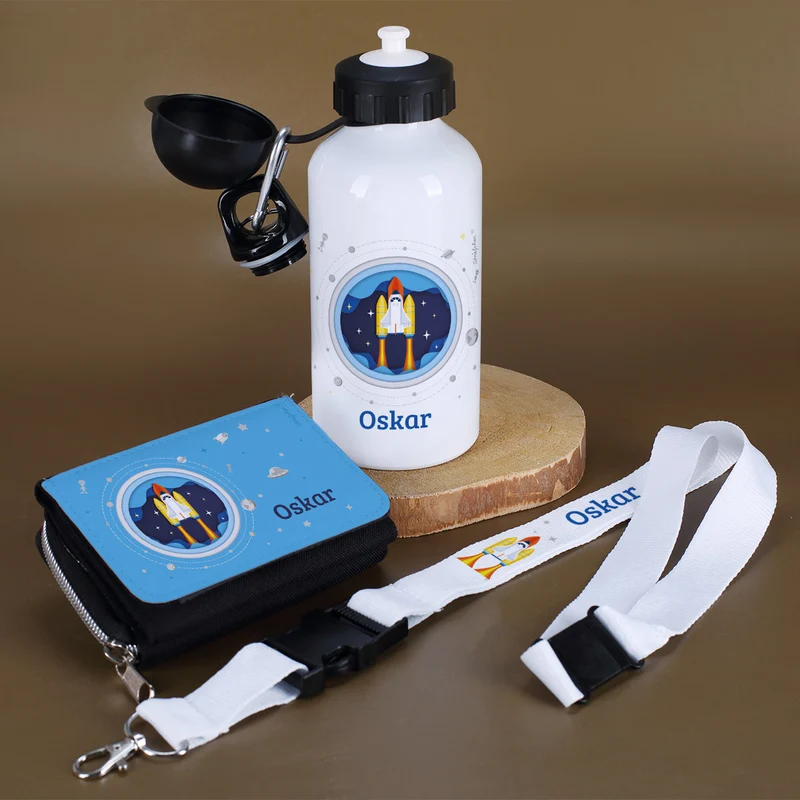 Geschenkset zur Einschulung mit Raumschiff-Motiv und Name