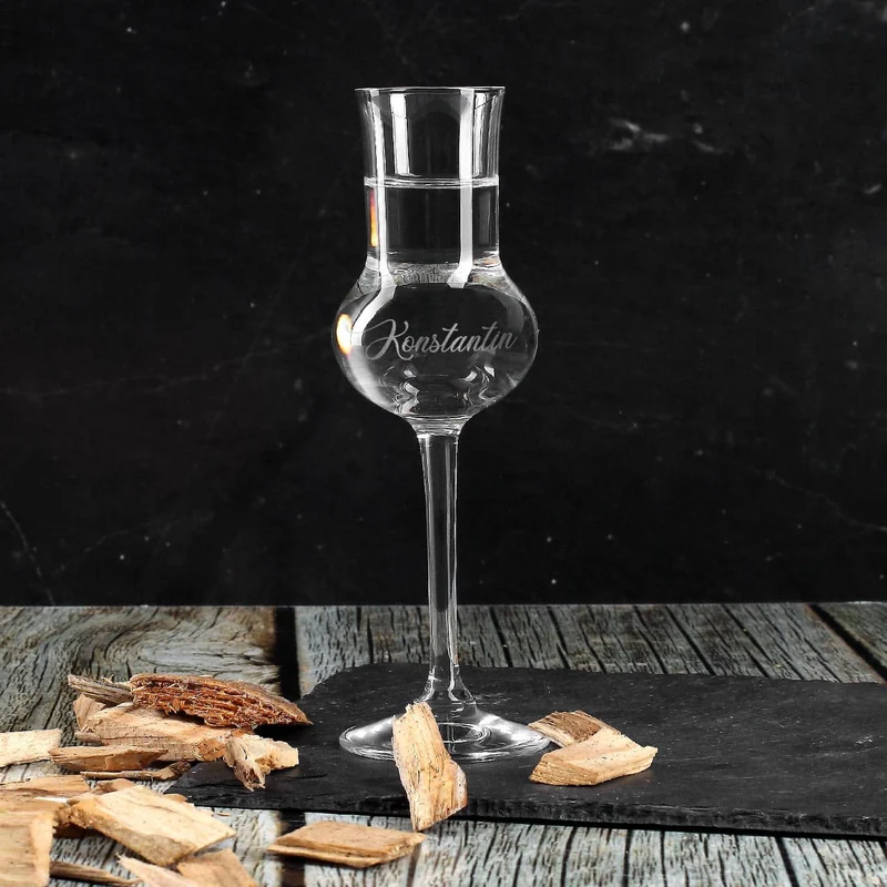 Williamsbirne Schnaps mit graviertem Edelbrandglas in bedruckter Metallbox