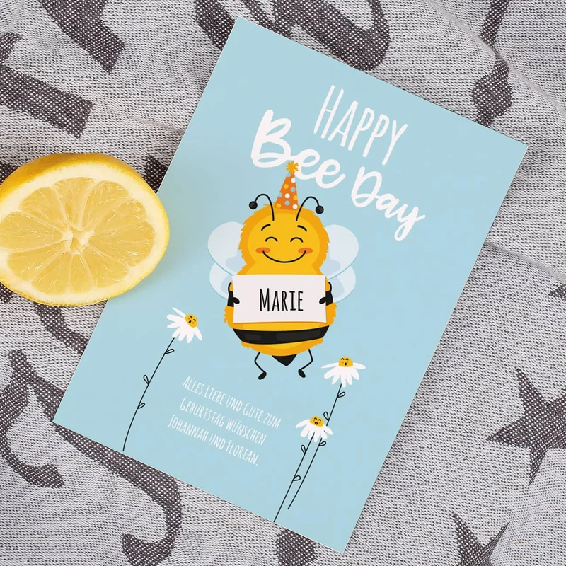 Happy Bee Day - Geschenkset zum Geburtstag mit süßem Bienen Motiv und Wunschname