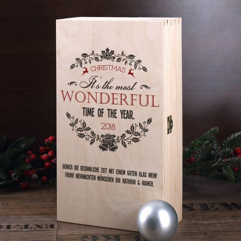 Geschenkholzbox zu Weihnachten mit Weinglas und Bree Weinflasche