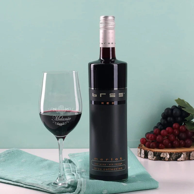 Wein - Geschenkset zum 30. Geburtstag aus Glas und Flasche in persönlicher Holzbox