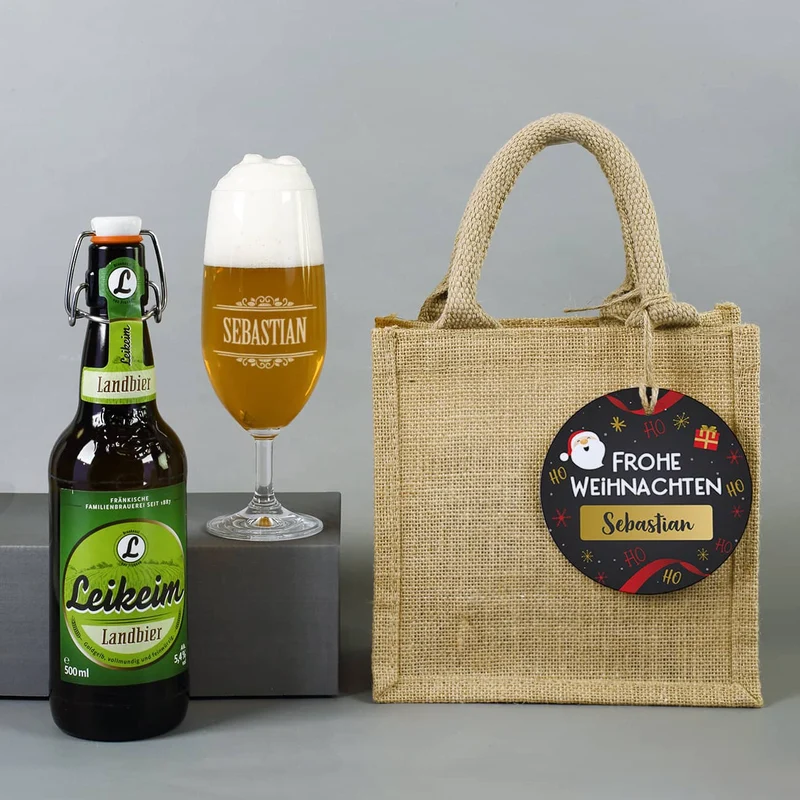 Männergeschenk zu Weihnachten - Bierglas mit Bierflasche in persönlicher Geschenktüte