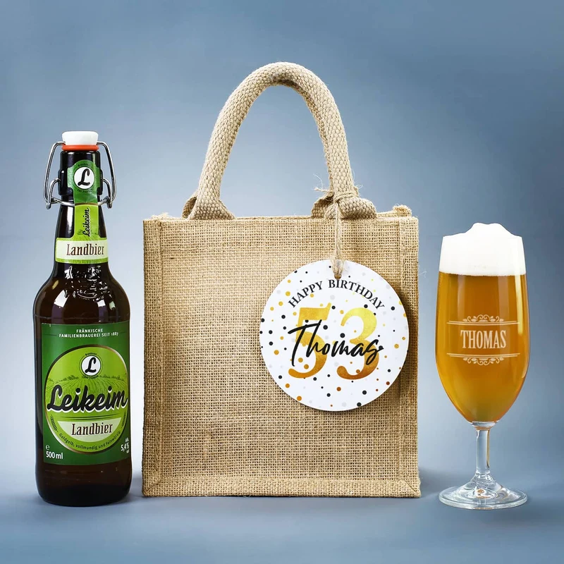 Männergeschenk zum Geburtstag - Bierglas mit Flaschenbier in Jutetüte mit Anhänger