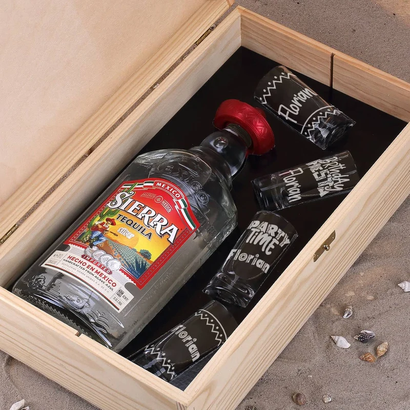 Tequila-Set "Birthday Fiesta" mit vier Shotgläsern, Sierra Tequila und Geschenkkiste