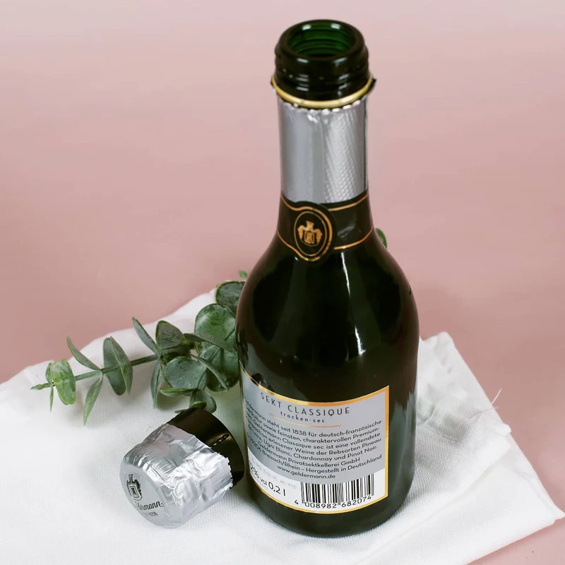 Geschenkset mit Sekt und Sektglas in einer bedruckten Verpackung | Geldermann Flaschengärung