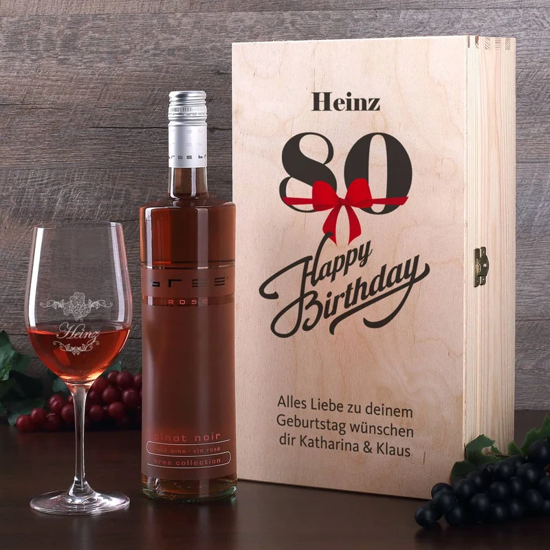 Weingeschenkset zum 80. Geburtstag mit graviertem Weinglas und Flasche in bedruckter Holzbox