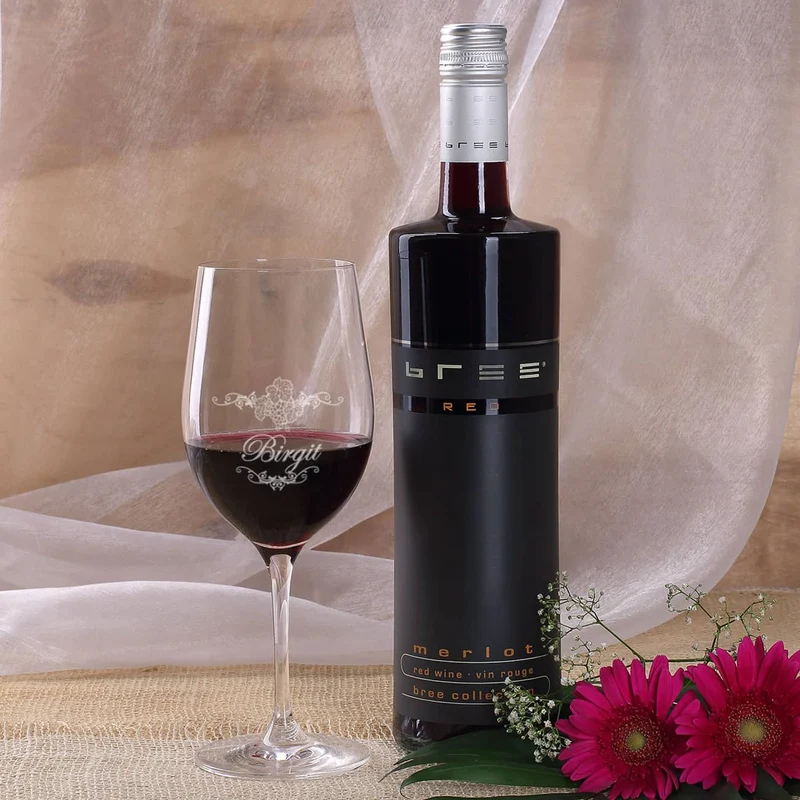 Geschenkset zum 60. Geburtstag mit graviertem Weinglas und Flasche in bedruckter Holzbox