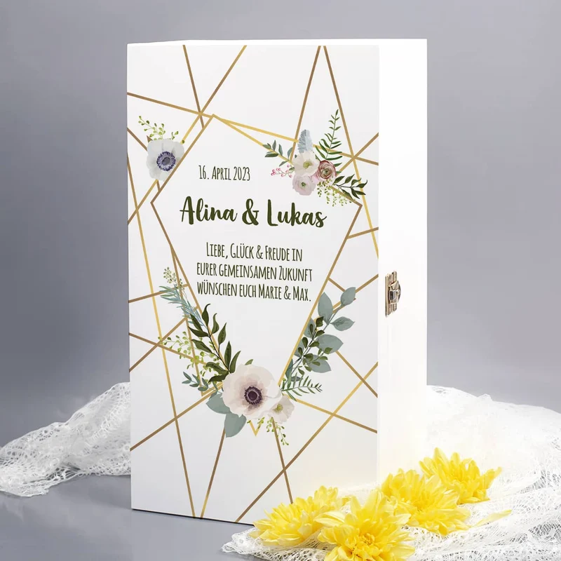Gravierte Sektgläser in romantischer Holzverpackung zur Hochzeit