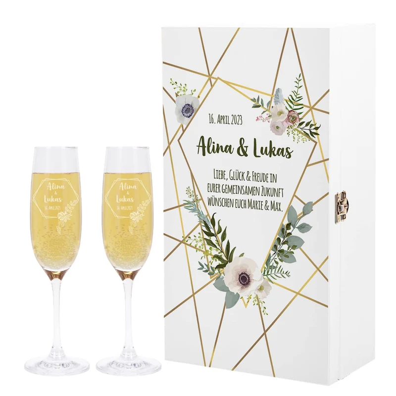Gravierte Sektgläser in romantischer Holzverpackung zur Hochzeit