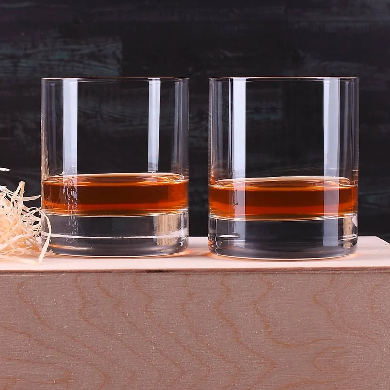 Auchentoshan Whisky für echte Kerle in bedruckter Holzkiste mit 2 Whiskygläser
