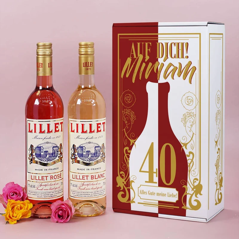 Geburtstagspräsent mit zwei Flaschen Lillet und einer persönlichen Geschenkverpackung