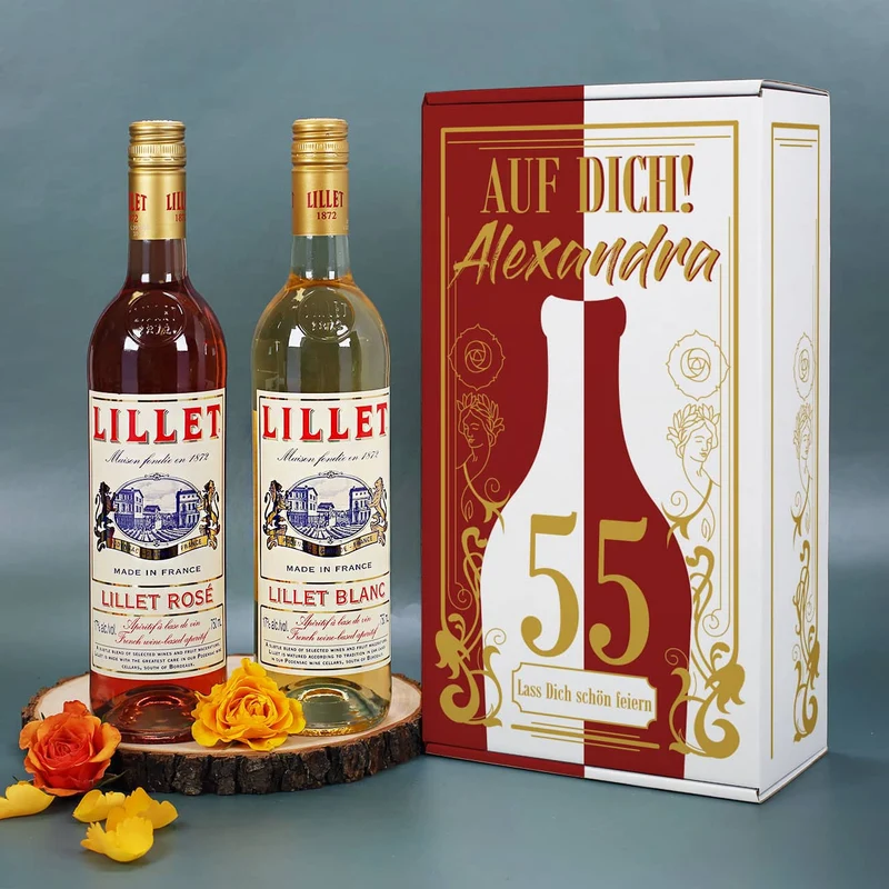 Geburtstagspräsent mit zwei Flaschen Lillet und einer persönlichen Geschenkverpackung