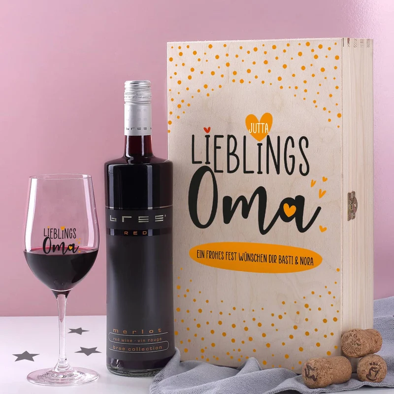 Lieblingsoma - Weingeschenk mit bedrucktem Glas in edler Holzverpackung