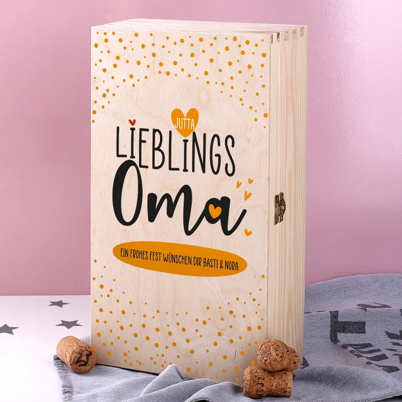 Lieblingsoma - Weingeschenk mit bedrucktem Glas in edler Holzverpackung