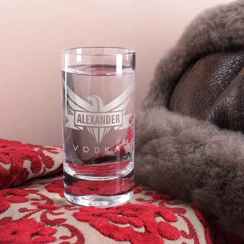 Vodka Smirnoff mit graviertem Vodkaglas in bedruckter Geschenkbox mit Glückwunschtext
