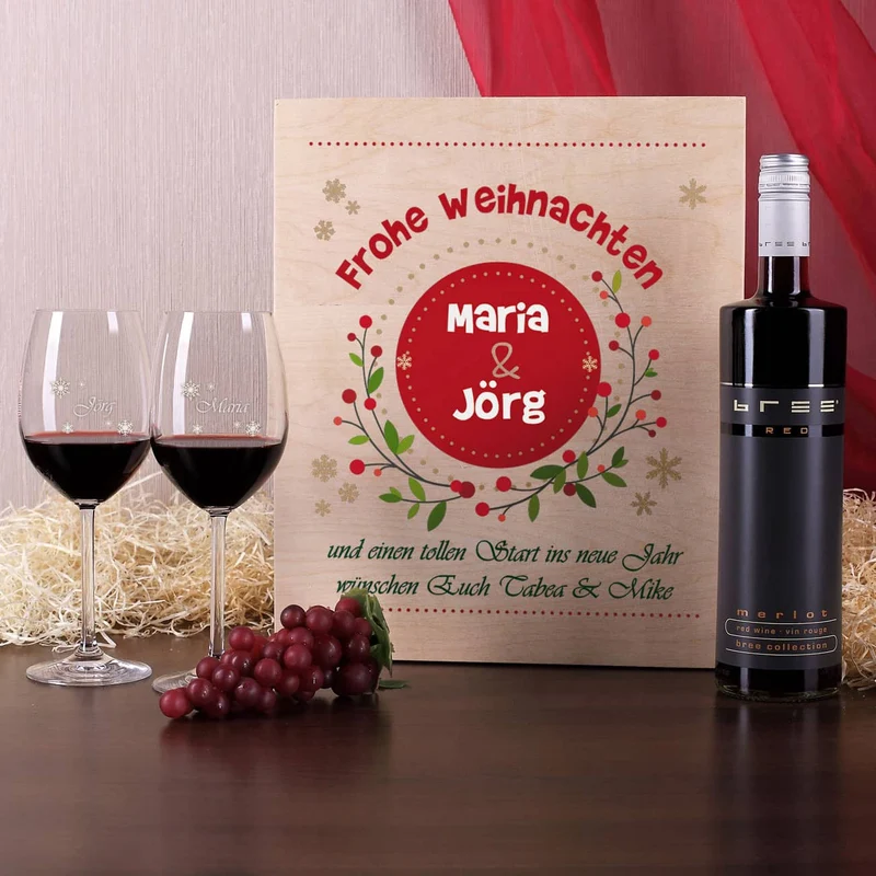 Persönliches Weinset in Holzbox mit gravierten Gläsern zum Fest