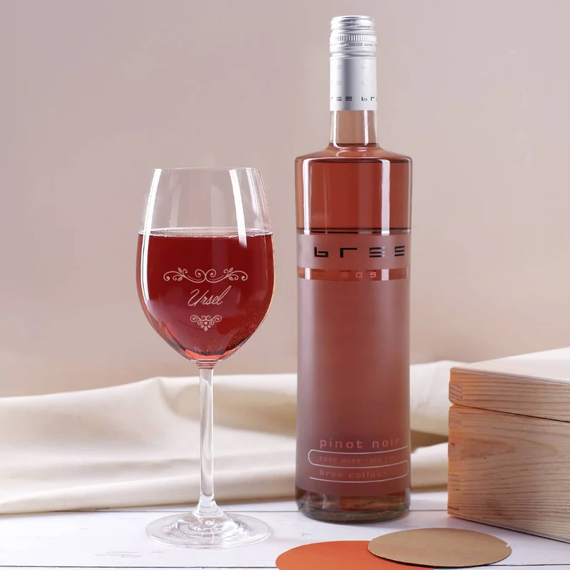 Weinset für die beste Oma mit graviertem Glas, BREE Wein und Holzbox