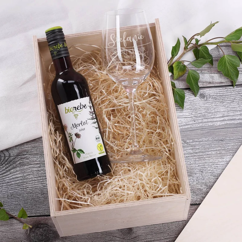 Biorebe Wein-Set zum Muttertag mit Wunschname und persönlichem Text